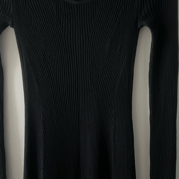Everlane The Ribbed Scoopneck Dress - Picture 5 of 8
